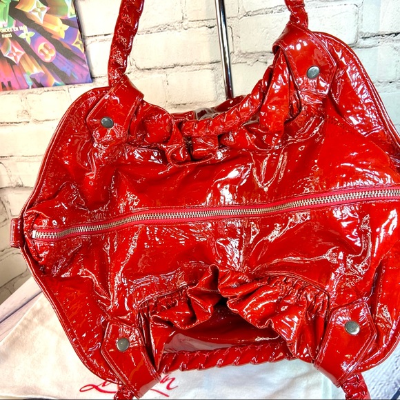 Christian Louboutin red patent leather shoulder bag - Picture 6 of 16